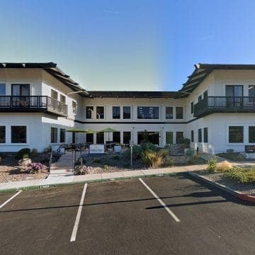 El edificio de California Renal Care en 2 Lower Ragsdale Drive, Monterey